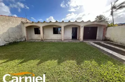 Ótima residência!!!! morar ou verenear!!!! bem no centro!!!! perto do mar!!!!