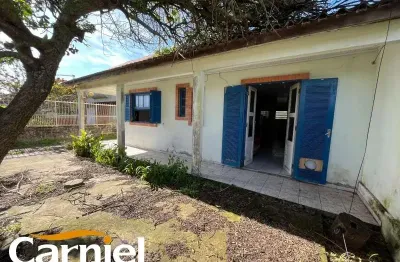 Ótima residência 04 dormitórios!!!! centro!!!! próximo da concha e do mar!!!!