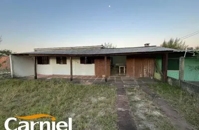 Oportunidade!!!! Ótima casa!!!! Localização privilegiada!!!!