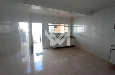 Casa com 2 quartos para alugar na Rua José Régio, 29, Carandiru, São Paulo
