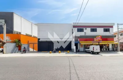 Prédio comercial de 400 m² com 4 banheiros para locação - imirim