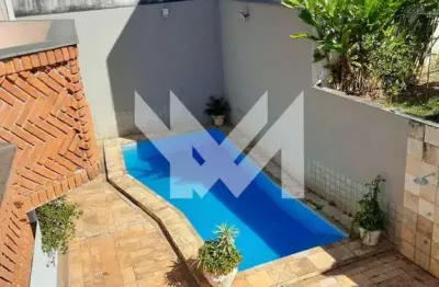 Sobrado de 750 m² com 8 quartos 1 suite à venda - jardim guapira