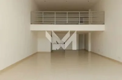 Salão de 220m² com mezanino para locação no tucuruvi