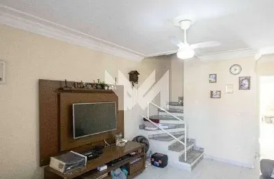 Sobrado de 77m² com 3 quartos e 2 vagas para venda na vila leonor
