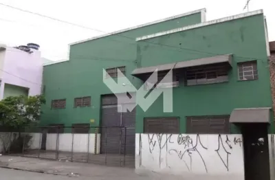 Galpão de 600m² com pé direito de 6,50m, salas e vstiário para locação no jardim andaraí