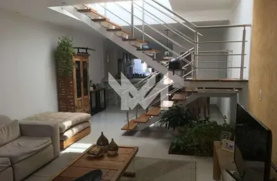 Casa com 3 quartos à venda na Rua Caçador, 531, Vila Paiva, São Paulo