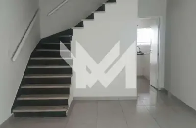 Sobrado para locação com 3 quartos | 80m² | 1 vaga coberta