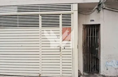 Terreno de 250m² com 6 casas e 1 salão para venda na vila medeiros