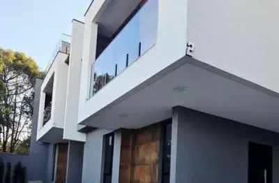 Casa em condomínio fechado com 3 quartos à venda na travessa ferreira, uberaba, curitiba, 137 m2 por r$ 749.000