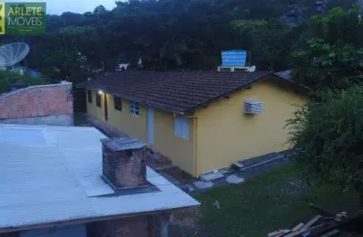 Casa com 1 quarto para alugar na Av. Gov. Celso Ramos, 1358, Centro, Porto Belo