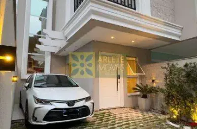 Casa com 2 quartos à venda na Rua Parati, 777, Centro, Bombinhas