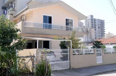 Casa com 3 quartos à venda na Rua Leonel Rodolfo Drews, 254, Balneário Perequê, Porto Belo