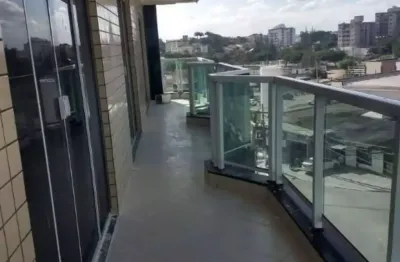 Vendo maravilhoso apartamento com 184 mt quadrados e 3 dormitórios na glória em macaé