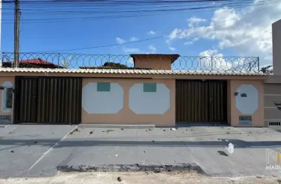 Vendo maravilhosa casa com 2 dormitórios no centro de rio das ostras