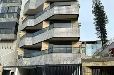 Vendo maravilhoso apartamento com 4 dormitórios no  centro de macaé