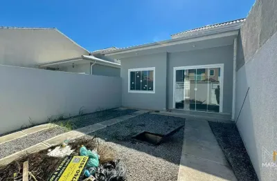 Alugo maravilhosa casa com 2 dormitórios na extensão do bosque em rio das ostras