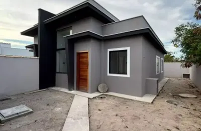 Vendo maravilhosa casa com 2 dormitórios na enseada em rio das ostras