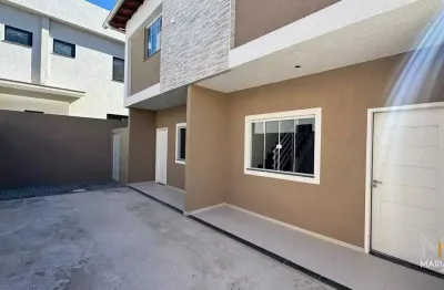 Vendo ótima casa com 2 dormitórios no ouro verde em rio das ostras