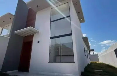 Vendo maravilhosa casa linear com 3 dormitórios no verdes mares em rio das ostras