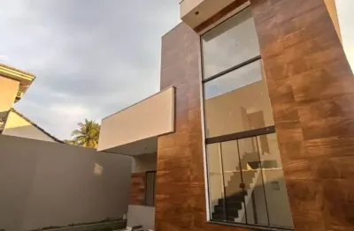 Vendo maravilhosa casa com 3 dormitórios no colinas em rio das ostras