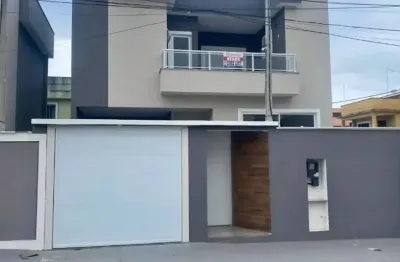 Vendo linda casa com 3 suítes e piscina em costa azul em rio das ostras
