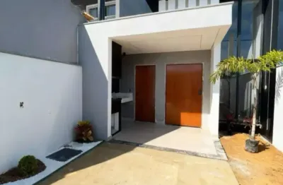 Casa com 3 quartos à venda no Lagoa, Macaé 