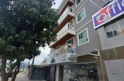 Alugo ótimo apartamento com 3 dormitórios no village em rio das ostras