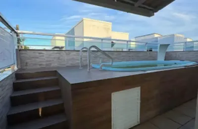 Alugo linda casa com 3 dormitórios e piscina no mariléia em rio das ostras