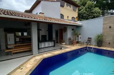 Casa com 4 quartos à venda no ilha dos araújos, governador valadares , 257 m2 por r$ 1.200.000