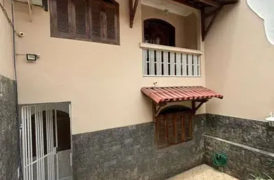 Casa com 4 quartos à venda no lourdes, governador valadares , 300 m2 por r$ 850.000