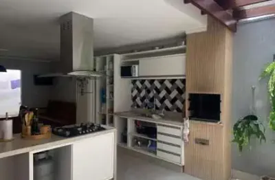 Casa com 3 quartos à venda no Santos Dumont I, Governador Valadares 