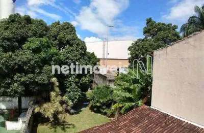 Linda e ampla casa 04 qtos suíte 2 varandas ótima localização