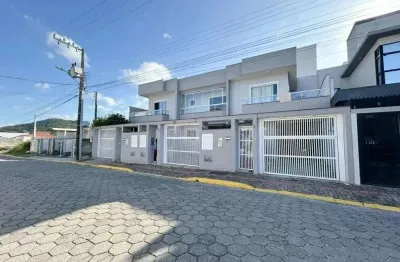 Casa com 2 quartos à venda na Rua Pintassilgo, 334, Bombas, Bombinhas