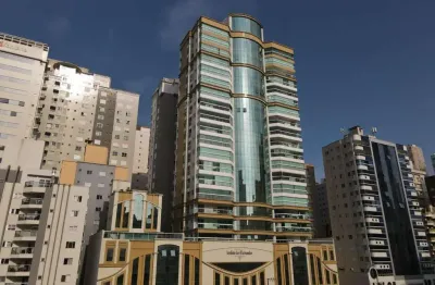 Apartamento com 4 quartos à venda na Rua 232/234, 55, Meia Praia, Itapema