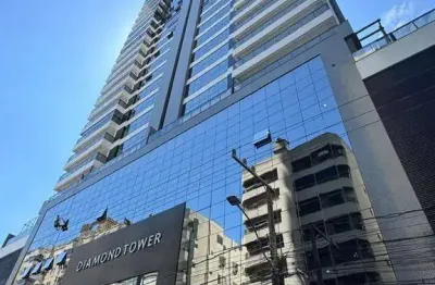 Apartamento com 4 quartos à venda na Rua 248, 55, Meia Praia, Itapema