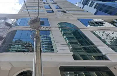Apartamento com 4 quartos à venda na Rua 315, 121, Meia Praia, Itapema