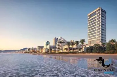 Apartamento à venda na Avenida Nereu Ramos, Meia Praia, Itapema