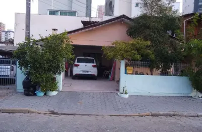 Casa em condomínio fechado com 7 quartos à venda na Rua 290, 395, Meia Praia, Itapema