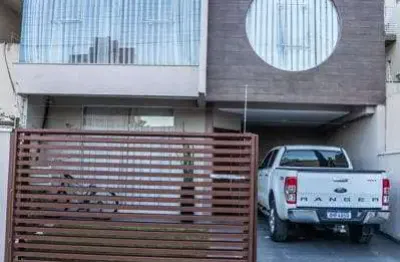 Casa à venda 3 vagas, 600m², balneário pereque, porto belo - sc