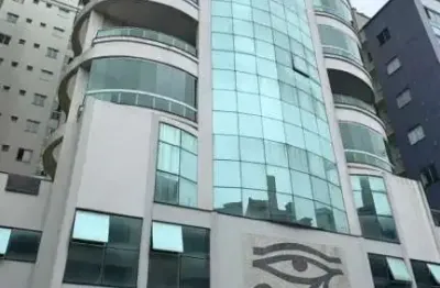 Apartamento com 3 quartos à venda na Rua 283, 100, Meia Praia, Itapema