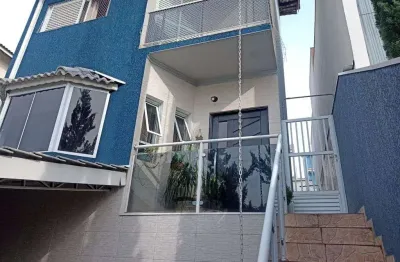 Oportunidade Única: Casa à Venda na Rua das Alamandas, Villa Verde