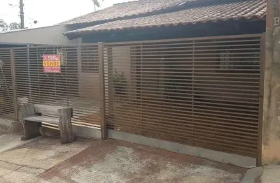 Casa com 2 quartos à venda na Rua Lagoa Dourada, 130 B, Jardim do Lago, Cambé