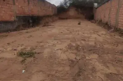 Terreno à venda na Rua Gil Carvalho, Monte Carlo, Santa Luzia