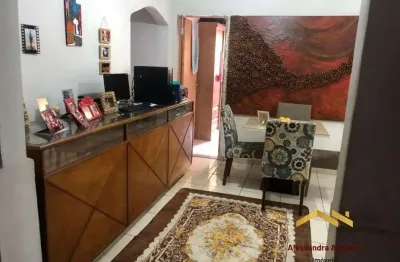 Casa com 5 quartos à venda na Avenida Venâncio Pereira dos Santos, Conjunto Cristina (São Benedito), Santa Luzia
