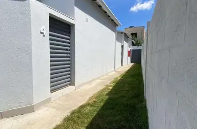 Casa com 2 quartos à venda na Rua Acácio José Diniz, Novo Centro, Santa Luzia