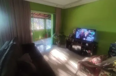 Casa com 3 quartos à venda na Rua Maurício Perillo, Jaqueline, Belo Horizonte