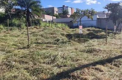 Terreno à venda na Avenida Itamar Soares Viana, Novo Centro, Santa Luzia