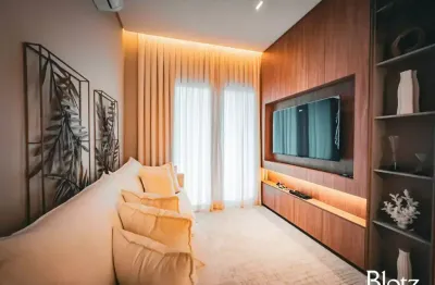 Apartamento garden mobiliado e decorado com 2 dormitórios, suíte e jardim privativo