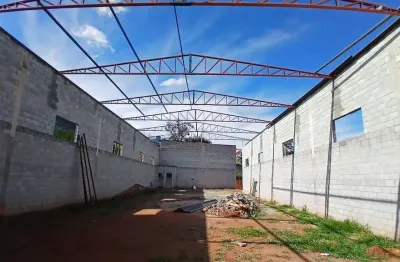 Galpão para alugar, área total de 4.000m2, sendo 1600 m² por R$ 12.100/mês - Chácara Coqueiro - Itaquaquecetuba/SP