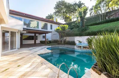 Casa em condomínio de alto padrão com 6 dormitórios e piscina privativa no seminário